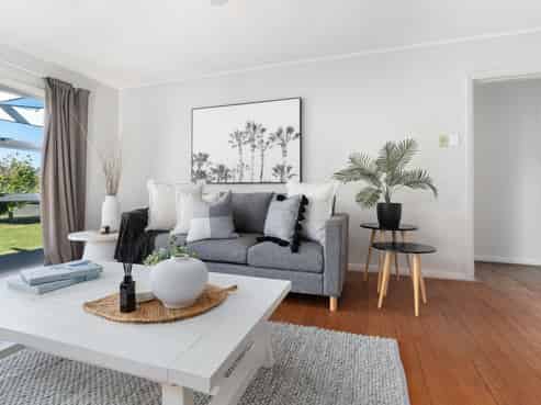 24 Diamond Street, Carterton