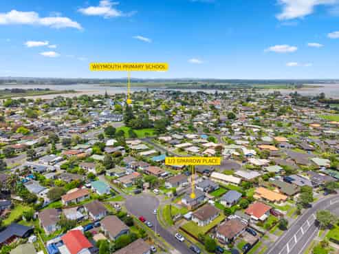 1/3 Sparrow Place, Weymouth