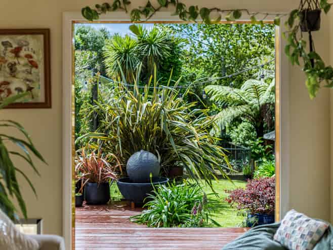 9 Wilmshurst Place, Tawa