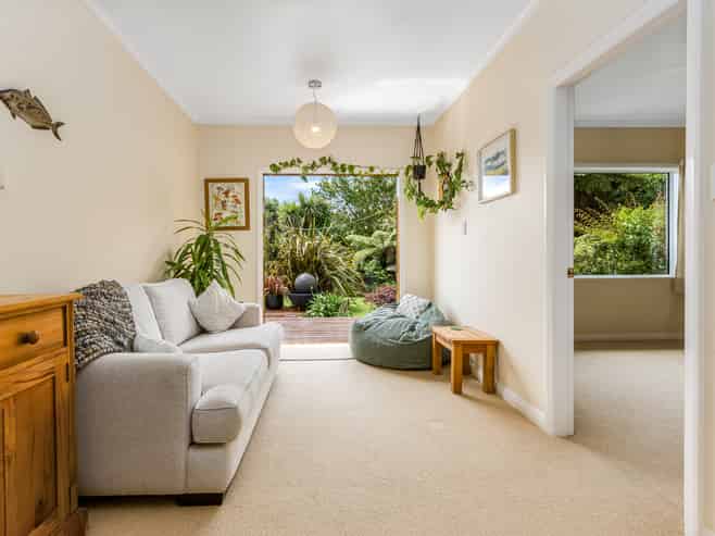 9 Wilmshurst Place, Tawa