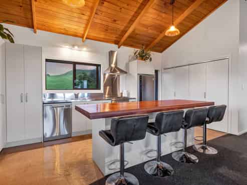 165 Sealy Road, Omata