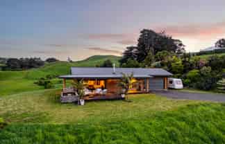 165 Sealy Road, Omata