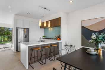 100 Naples Way, Albany