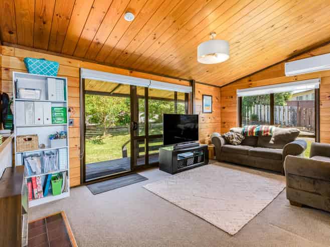 24 Clipper Street, Titahi Bay