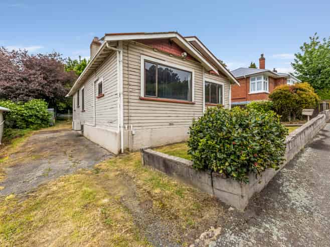 143 Caversham Valley Road, Calton Hill