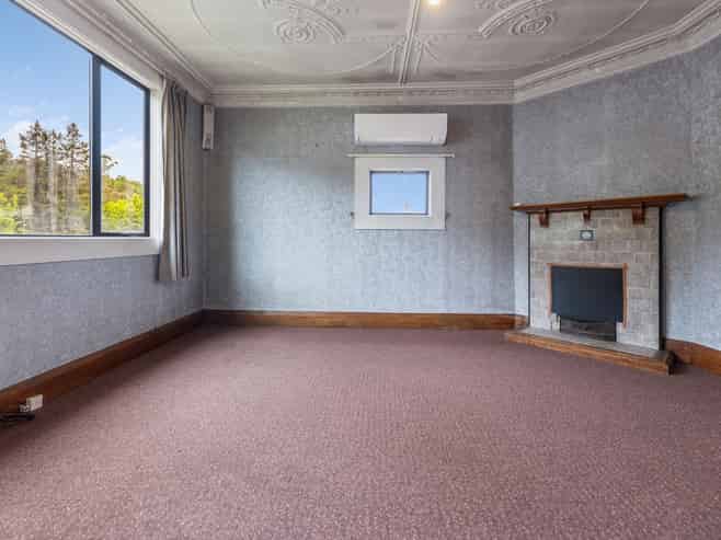 143 Caversham Valley Road, Calton Hill