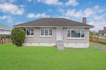 36 Ashley Avenue, Mangere East