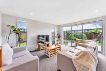 6 Burrow Street, Rolleston