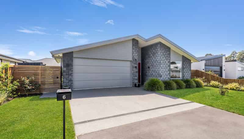 6 Burrow Street, Rolleston