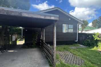 1/7 Vera Road , Te Atatu South