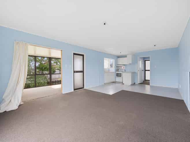 129 Boundary Road, Clover Park