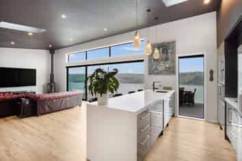 60 Kauri Street, Ravensbourne