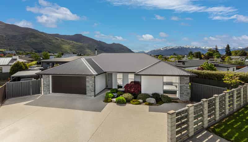 44 West Meadows Drive, Wanaka