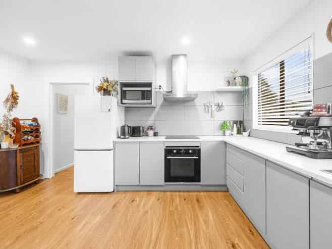 114 Colwill Road, Massey