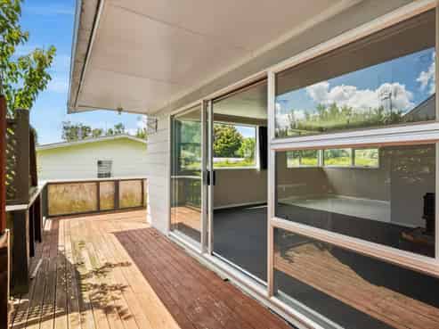 117 Sutherland Road, Brookfield