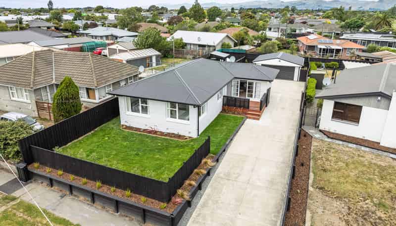 210 Mairehau Road, Burwood