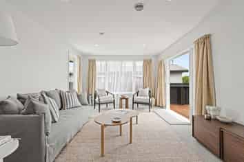 210 Mairehau Road, Burwood