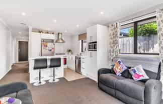 16 Haddonstone Ave, Rototuna