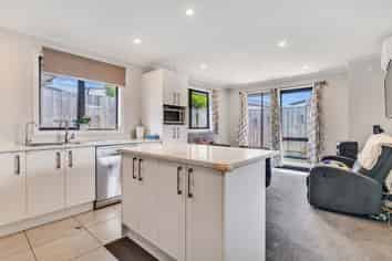 16 Haddonstone Ave, Rototuna