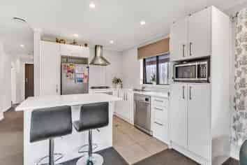 16 Haddonstone Ave, Rototuna