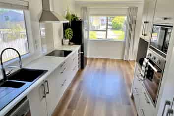 18 Makarini Street, Paraparaumu