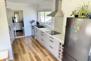 18 Makarini Street, Paraparaumu