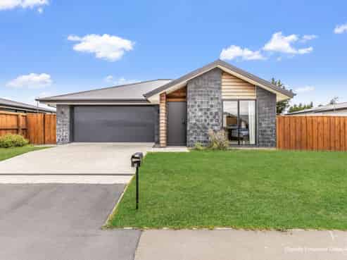 11 Silverstone Loop, Rolleston