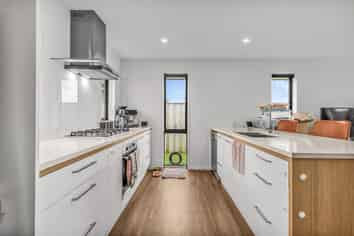 11 Silverstone Loop, Rolleston