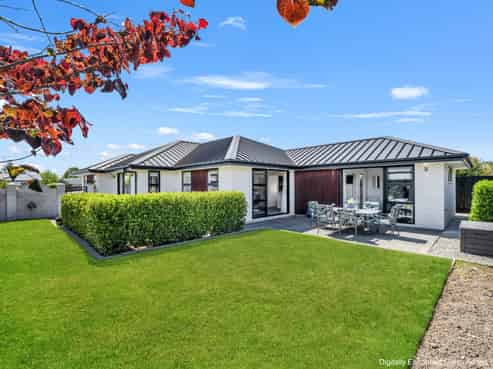 13 Westpark Boulevard, Fernside