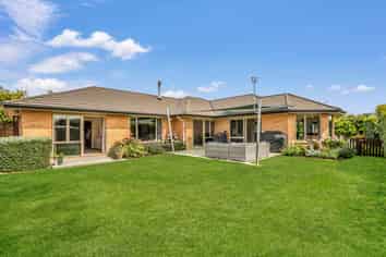 13 Paget Drive, Woodend