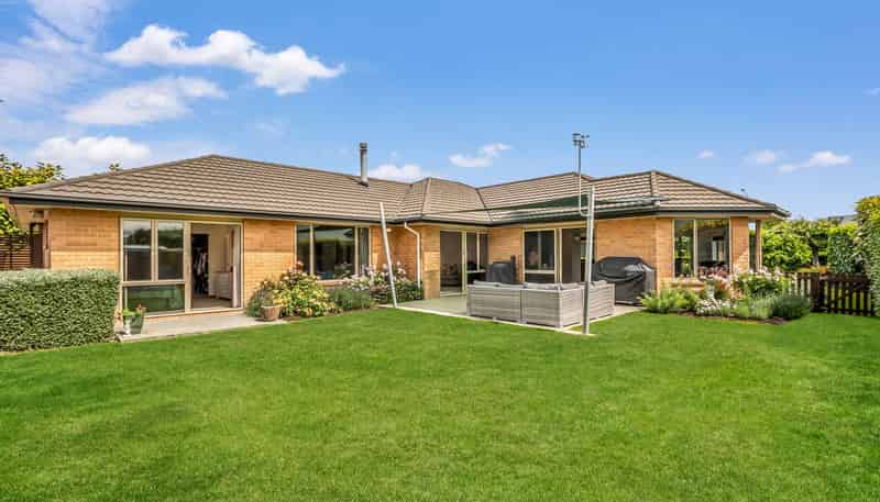 13 Paget Drive, Woodend