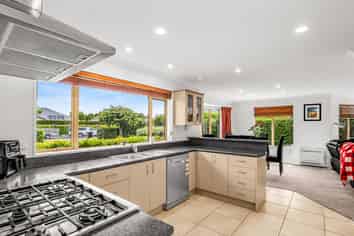 13 Paget Drive, Woodend