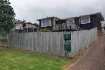 12A Pipitea Place, Massey