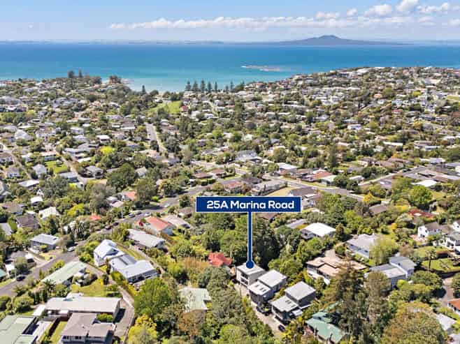 25A Marina Road, Torbay