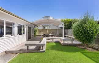 14 Tui Street, Torbay