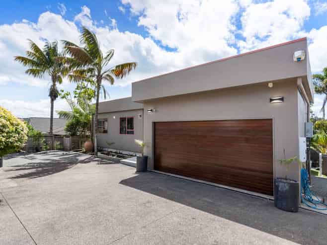 13A Cliff View Drive, Green Bay