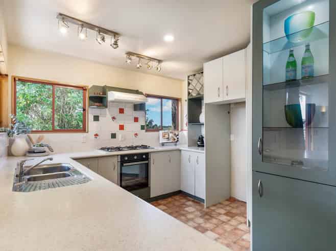 13A Cliff View Drive, Green Bay