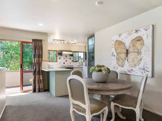 13A Cliff View Drive, Green Bay