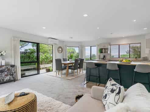 115 Tauranga Place, Orewa