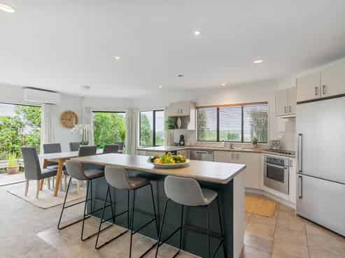 115 Tauranga Place, Orewa