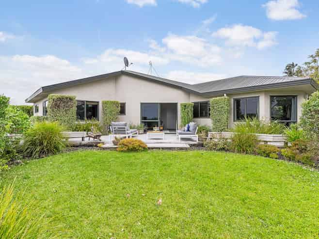 115 Tauranga Place, Orewa