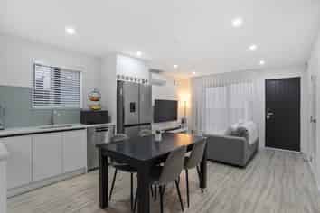 19C Farwood Drive, Henderson