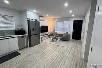 19C Farwood Drive, Henderson