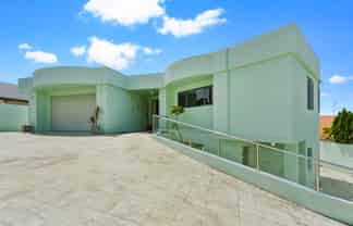 7 Elsfield Place, Torbay