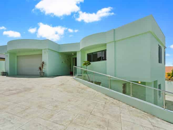 7 Elsfield Place, Torbay