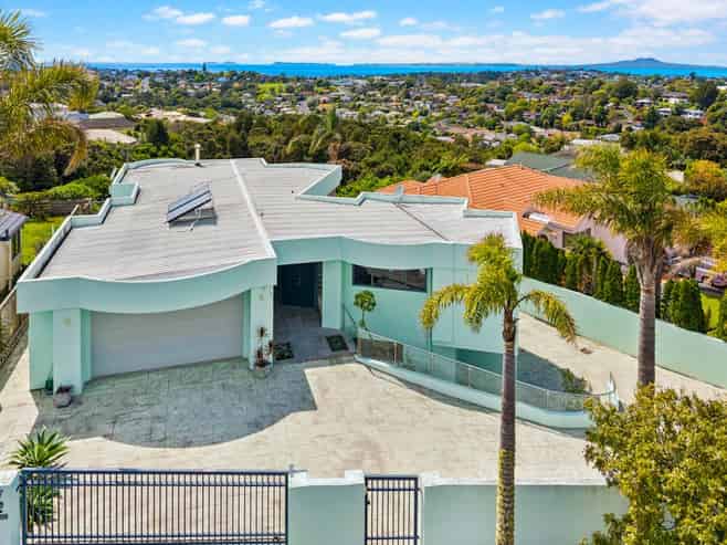 7 Elsfield Place, Torbay