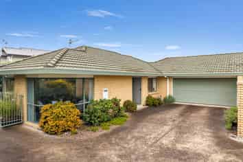 36 Olympus Grove, Papamoa