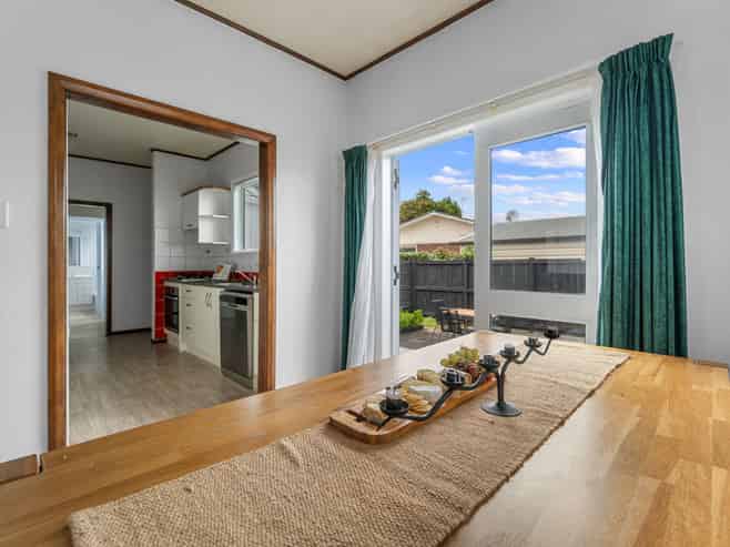 12 Bains Avenue, HAMILTON EAST