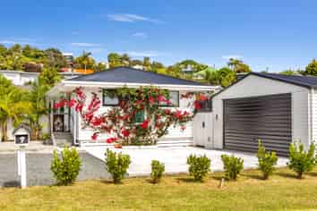 9 Meenas Place, Cable Bay