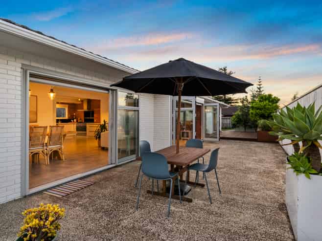 55 Matipo Road, Te Atatu Peninsula